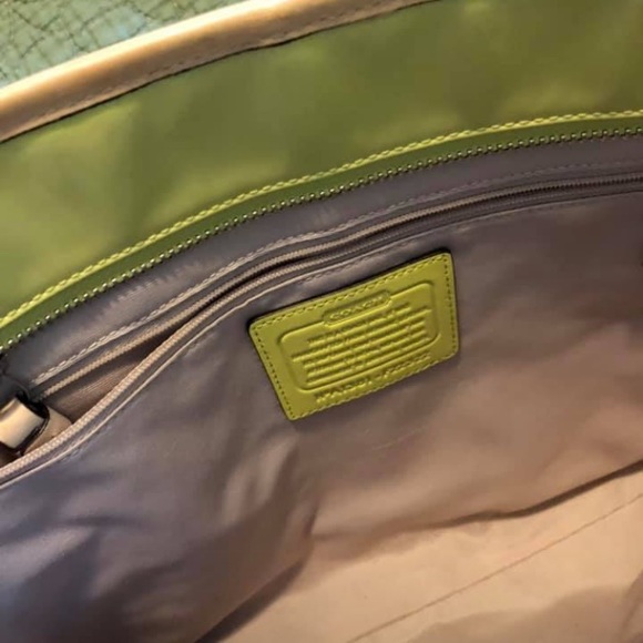 Coach leather purse - Picture 5 of 5